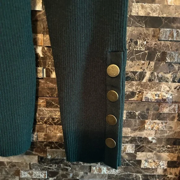 New Dark Green Long Sleeve Ribbed Top - Picture 2 of 6